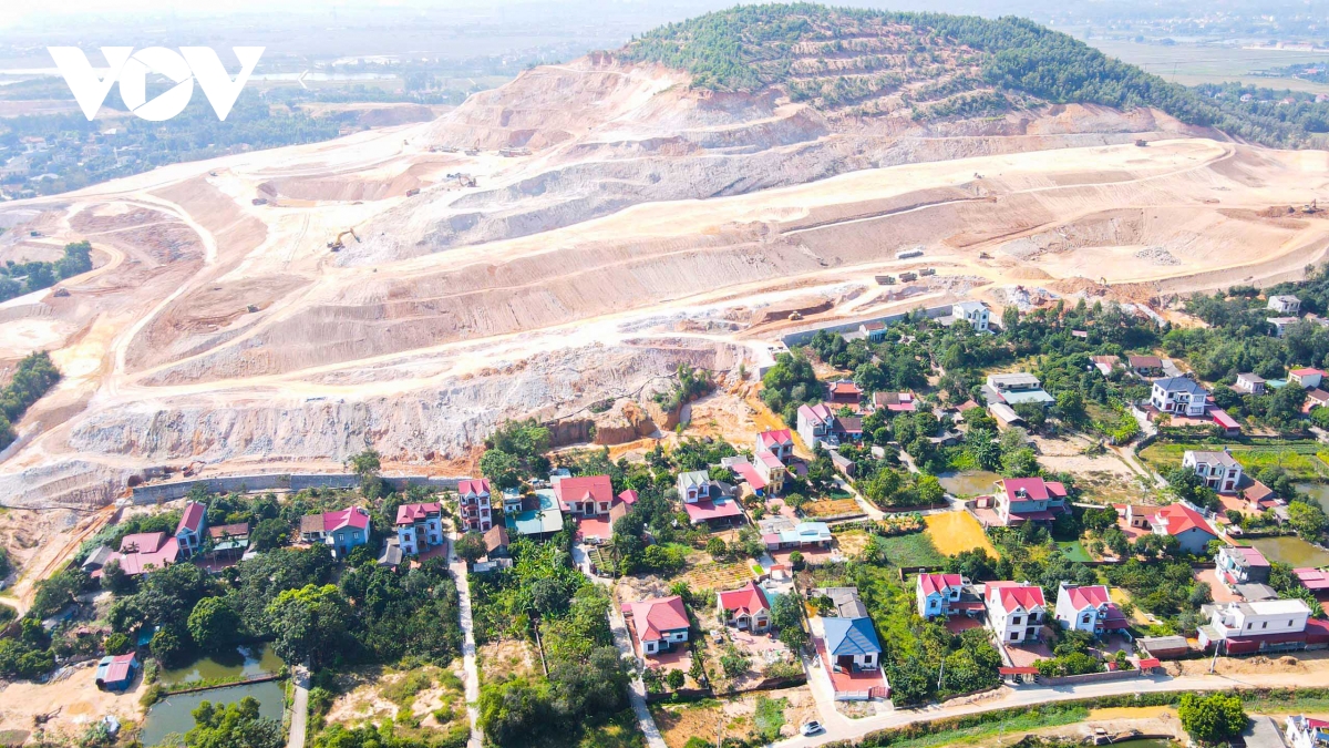 xây dựng chui , công ty cp Đầu tư golf trường an bị xử phạt 330 triệu đồng hình ảnh 1 xay dung chui , cong ty cp Dau tu golf truong an bi xu phat 330 trieu dong hinh anh 1