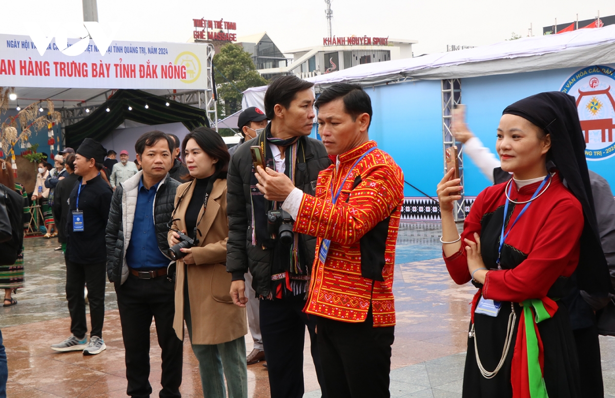Đặc sắc văn hóa, ẩm thực, du lịch các dân tộc việt nam hình ảnh 4 Dac sac van hoa, am thuc, du lich cac dan toc viet nam hinh anh 4