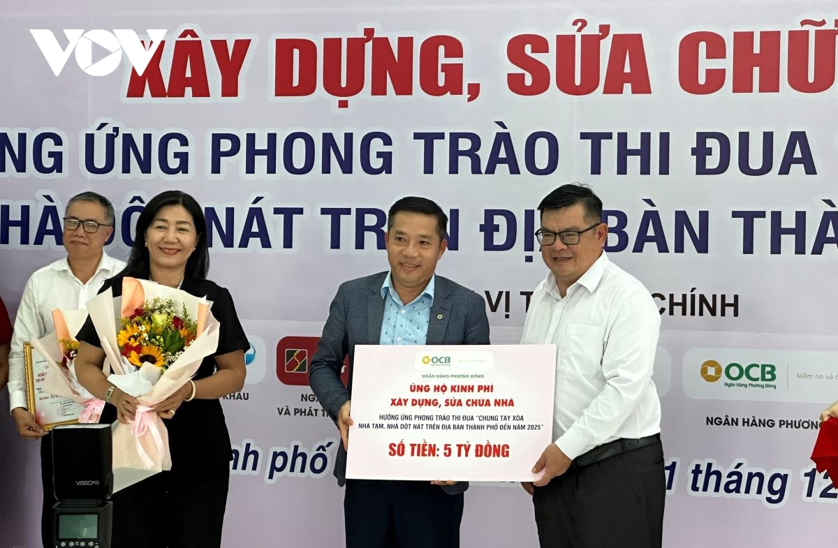 tp.hcm khoi cong xay dung, sua chua nha cho dan ngheo hinh anh 2