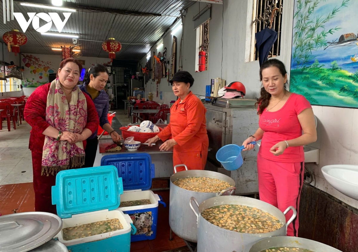tổng giáo phận huế mùa giáng sinh yêu thương hình ảnh 2 tong giao phan hue mua giang sinh yeu thuong hinh anh 2
