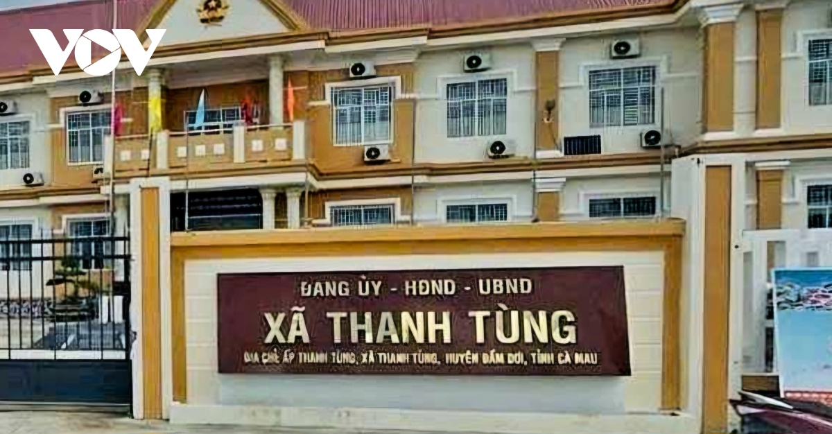 bí thư xã ở cà mau gỡ máy lạnh cơ quan đem về nhà, tiếp nhận tiền vận động không nhập quỹ hình ảnh 1 bi thu xa o ca mau go may lanh co quan dem ve nha, tiep nhan tien van dong khong nhap quy hinh anh 1