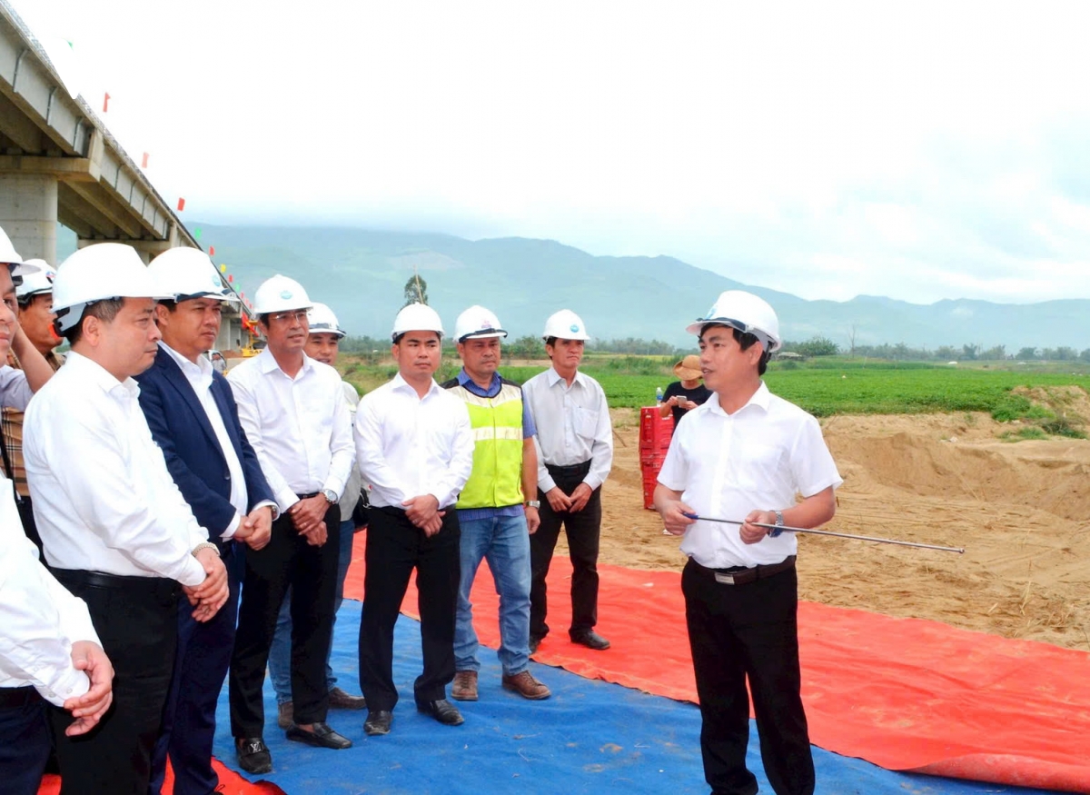 quảng nam có tân giám đốc ban quản lý dự án công trình giao thông hình ảnh 2 quang nam co tan giam doc ban quan ly du an cong trinh giao thong hinh anh 2