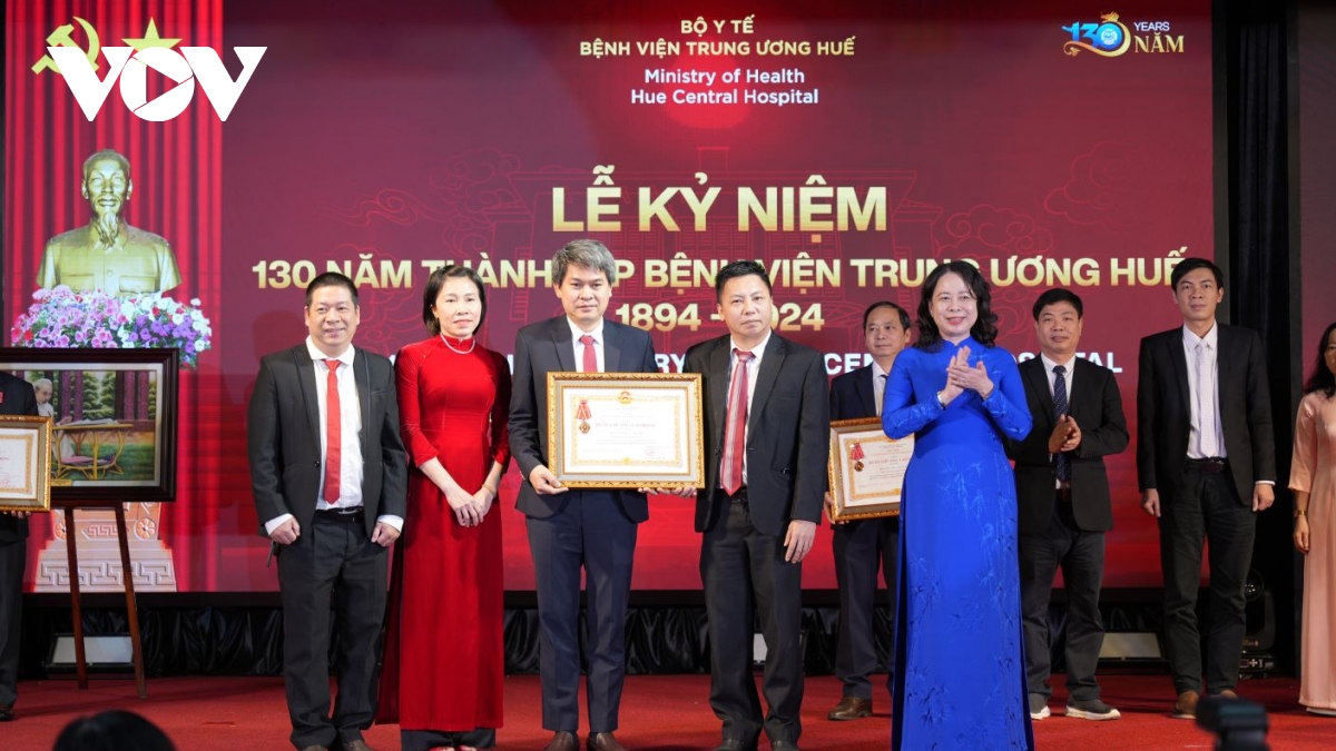 phó chủ tịch nước võ thị Ánh xuân dự 130 năm thành lập bệnh viện trung ương huế hình ảnh 3 pho chu tich nuoc vo thi Anh xuan du 130 nam thanh lap benh vien trung uong hue hinh anh 3