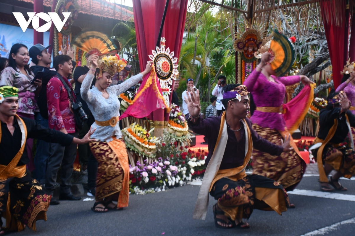 Indonesia phát triển mô hình du lịch mới để cân bằng lượng khách tới Bali