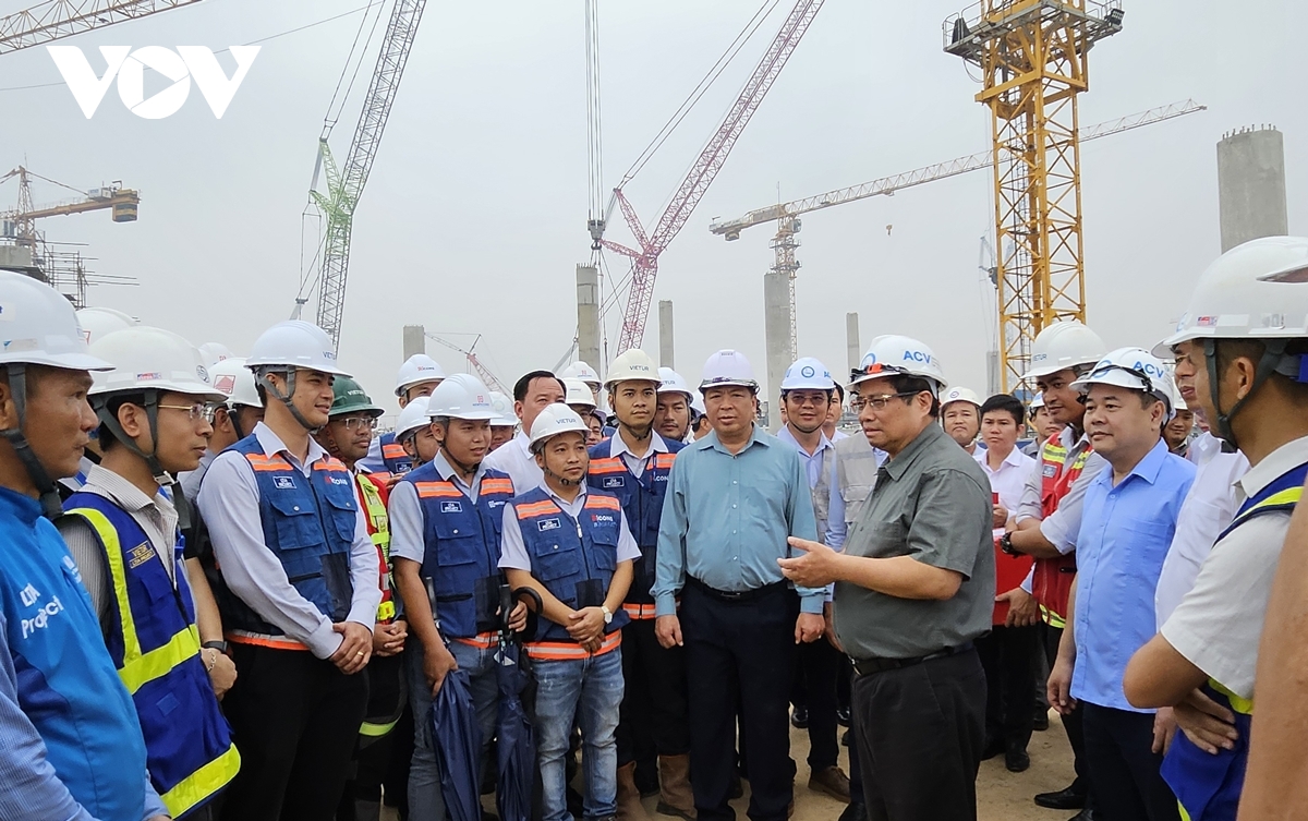 thủ tướng kiểm tra và làm việc về dự án cảng hàng không quốc tế long thành hình ảnh 2 thu tuong kiem tra va lam viec ve du an cang hang khong quoc te long thanh hinh anh 2