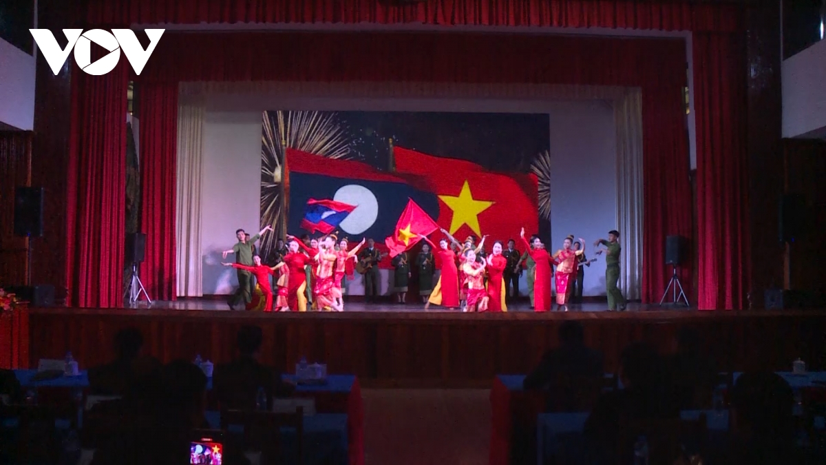 Ôn lại những trang sử hào hùng trong quan hệ hợp tác hai quân đội việt nam-lào hình ảnh 1 On lai nhung trang su hao hung trong quan he hop tac hai quan doi viet nam-lao hinh anh 1