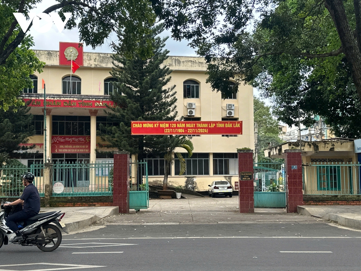 chánh tòa hình sự và thẩm phán tòa ở Đắk lắk bị khởi tố, bắt tạm giam hình ảnh 1 chanh toa hinh su va tham phan toa o Dak lak bi khoi to, bat tam giam hinh anh 1