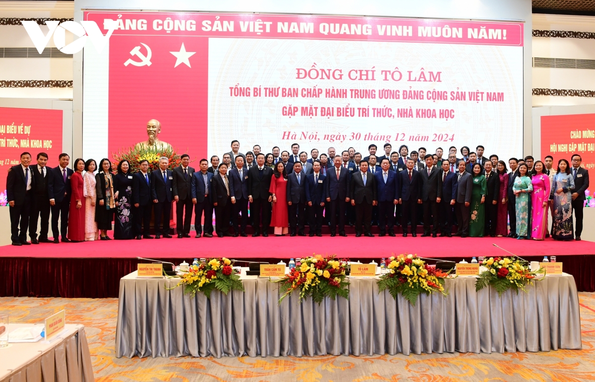 tong bi thu to lam gap mat dai bieu tri thuc, nha khoa hoc hinh anh 6
