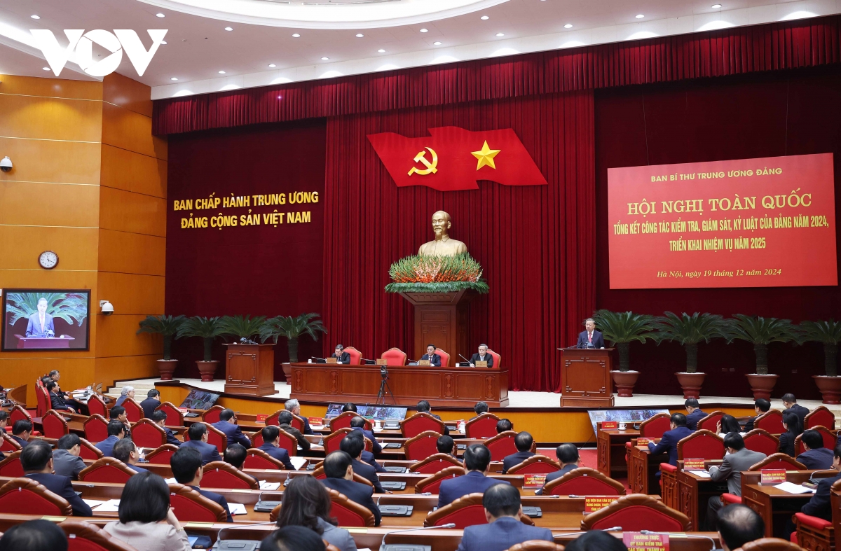 tong bi thu to lam Dua noi ham chong lang phi vao cong tac kiem tra giam sat hinh anh 2