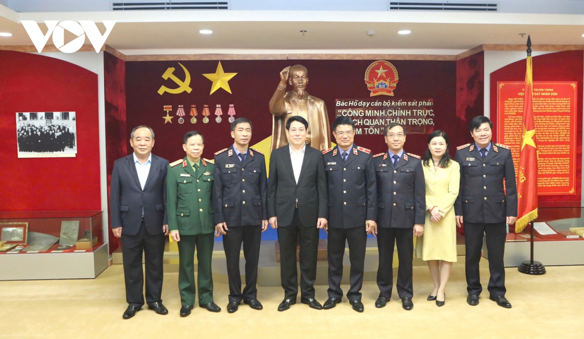 chủ tịch nước lương cường làm việc với viện kiểm sát nhân dân tối cao hình ảnh 7 chu tich nuoc luong cuong lam viec voi vien kiem sat nhan dan toi cao hinh anh 7