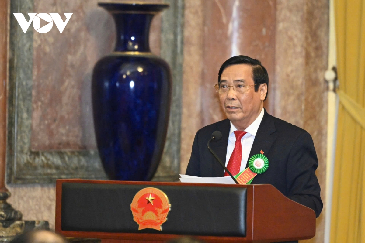 chủ tịch nước gặp mặt các đại biểu phụ nữ cao tuổi tiêu biểu toàn quốc hình ảnh 4 chu tich nuoc gap mat cac dai bieu phu nu cao tuoi tieu bieu toan quoc hinh anh 4