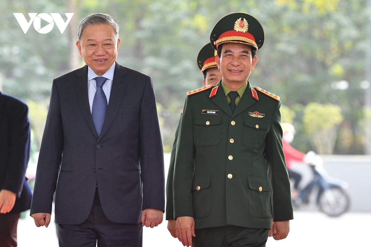 tổng bí thư tô lâm lưu giữ và phát huy các giá trị lịch sử quân sự của dân tộc hình ảnh 1 tong bi thu to lam luu giu va phat huy cac gia tri lich su quan su cua dan toc hinh anh 1