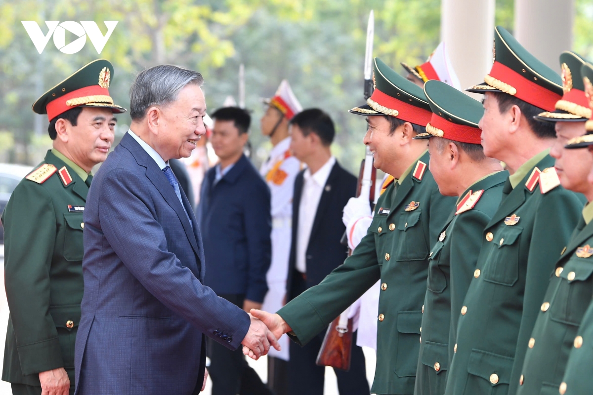tong bi thu to lam luu giu va phat huy cac gia tri lich su quan su cua dan toc hinh anh 5