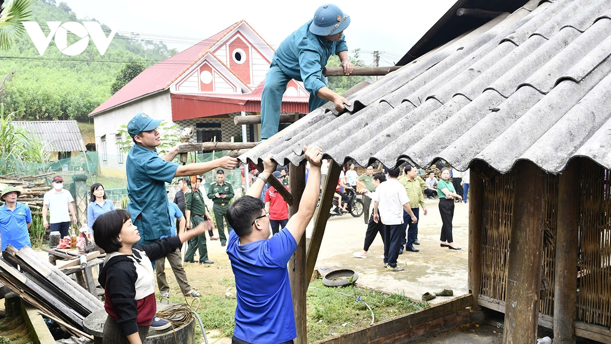 tuyen quang huy dong moi nguon luc xoa nha tam, nha dot nat hinh anh 1