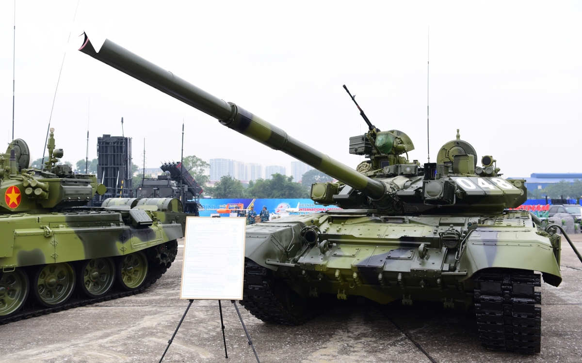 xe tăng chủ lực của qĐnd việt nam tạo điểm nhấn ở triển lãm quốc phòng 2024 hình ảnh 3 xe tang chu luc cua qDnd viet nam tao diem nhan o trien lam quoc phong 2024 hinh anh 3