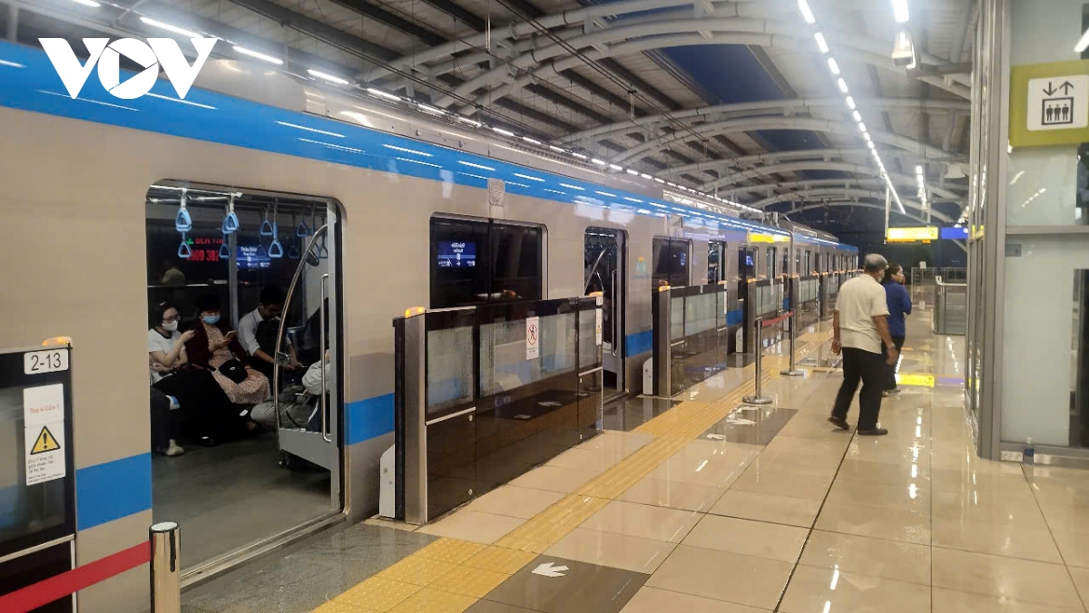 Đơn vị điều hành thông tin về sự cố dừng tàu metro 1