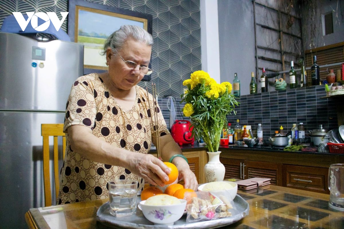 người lao động tự do ở tp.hcm ngậm ngùi ăn tết xa quê hình ảnh 3 nguoi lao dong tu do o tp.hcm ngam ngui an tet xa que hinh anh 3