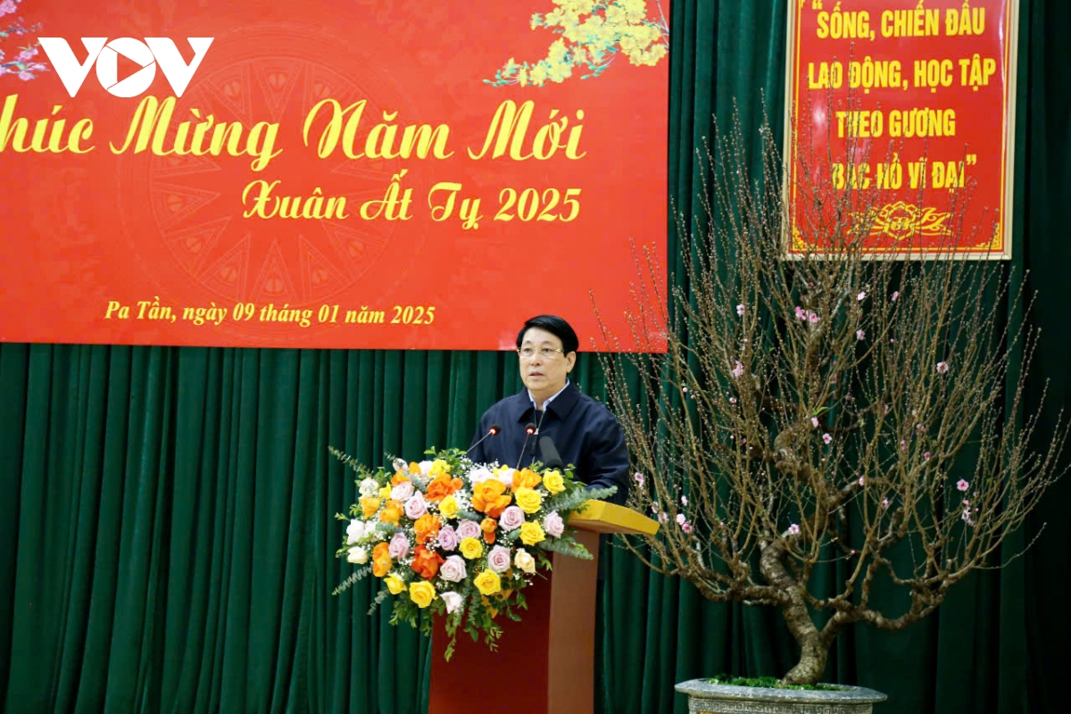 chu tich nuoc luong cuong tham, chuc tet tai xa pa tan, lai chau hinh anh 1