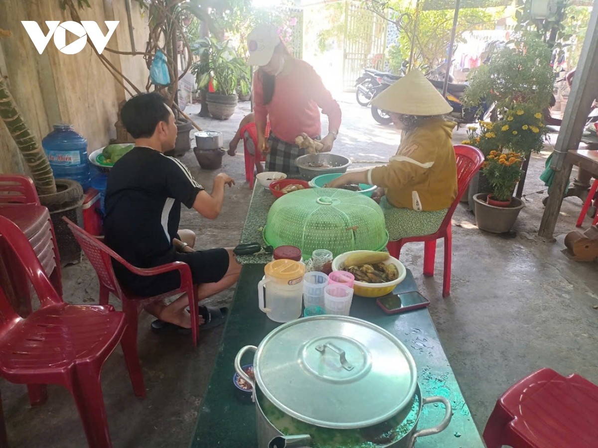 Dong bao cham binh thuan vui don tet nguyen dan hinh anh 1