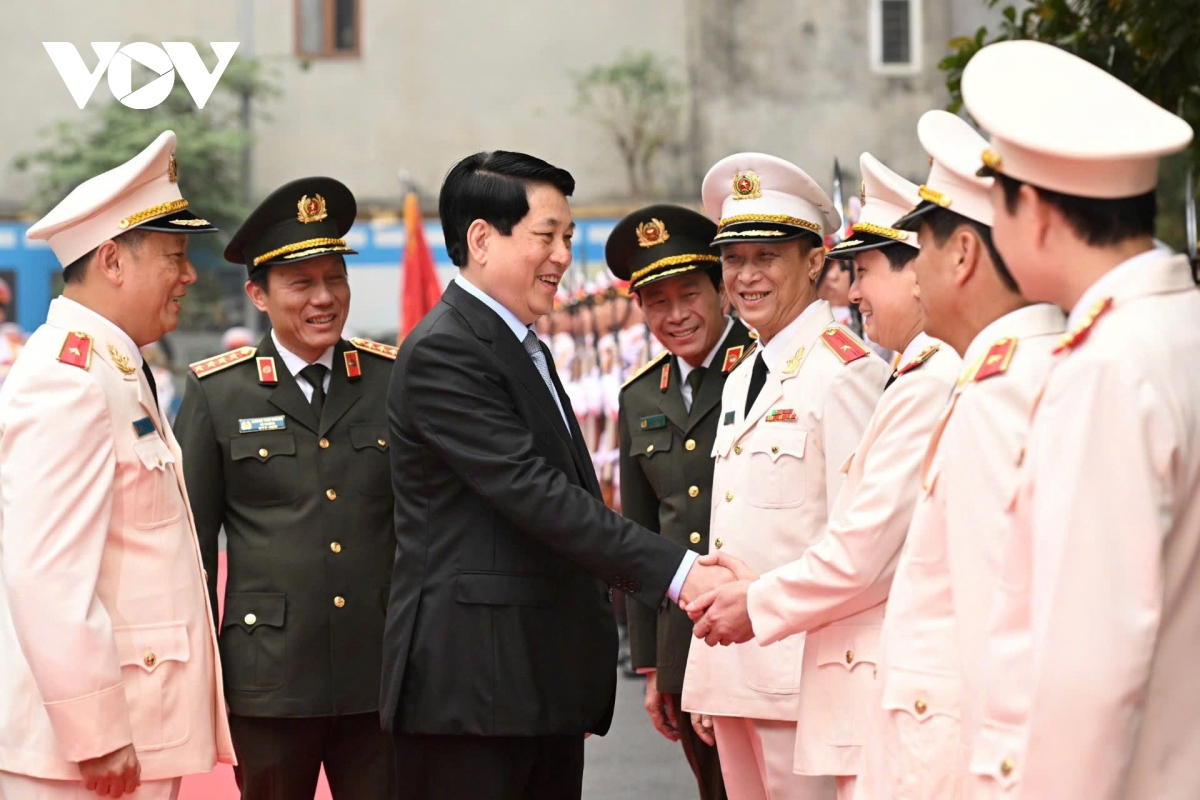 chủ tịch nước lương cường thăm, chúc tết bộ tư lệnh cảnh vệ hình ảnh 4 chu tich nuoc luong cuong tham, chuc tet bo tu lenh canh ve hinh anh 4