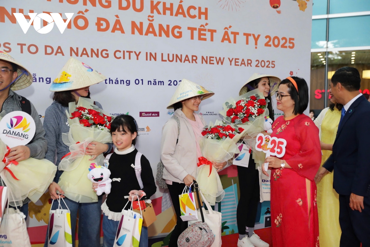 140 chuyen bay den Da nang trong ngay mung 1 tet At ty 2025 hinh anh 2