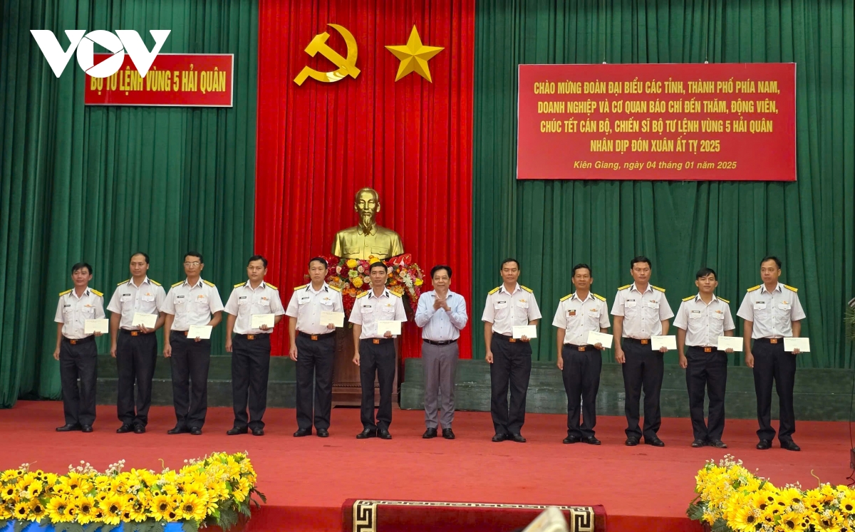 vùng 5 hải quân - Đơn vị dẫn đầu phong trào thi đua quyết thắng hình ảnh 1 vung 5 hai quan - Don vi dan dau phong trao thi dua quyet thang hinh anh 1