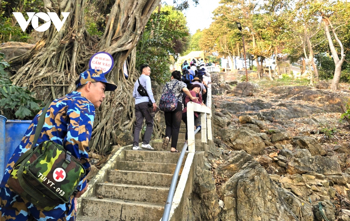 mang xuan den dao hon chuoi, hon khoai hinh anh 2 mang xuan den dao hon chuoi, hon khoai hinh anh 2