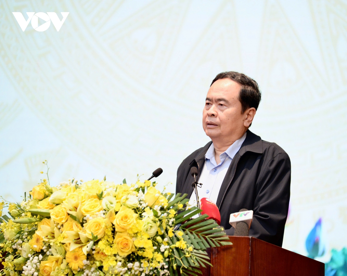 chủ tịch quốc hội thăm, tặng quà gia đình chính sách, người nghèo tại yên bái hình ảnh 2 chu tich quoc hoi tham, tang qua gia dinh chinh sach, nguoi ngheo tai yen bai hinh anh 2