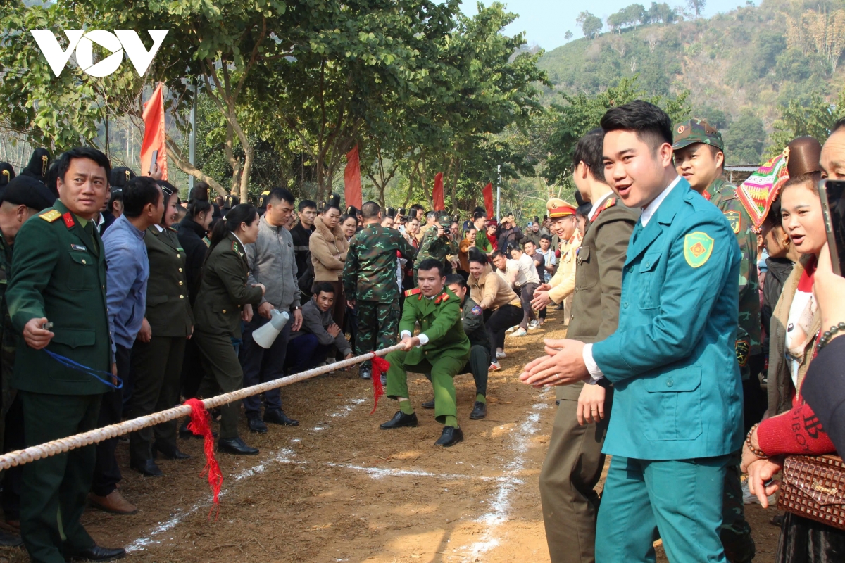 mang tết sớm đến với đồng bào vùng ảnh hưởng thiên tai hình ảnh 10 mang tet som den voi dong bao vung anh huong thien tai hinh anh 10