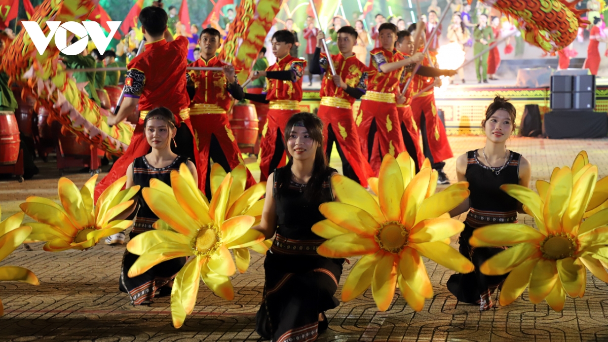 Dak lak an tuong voi chuong trinh nguoi truyen lua lua am cao nguyen hinh anh 2