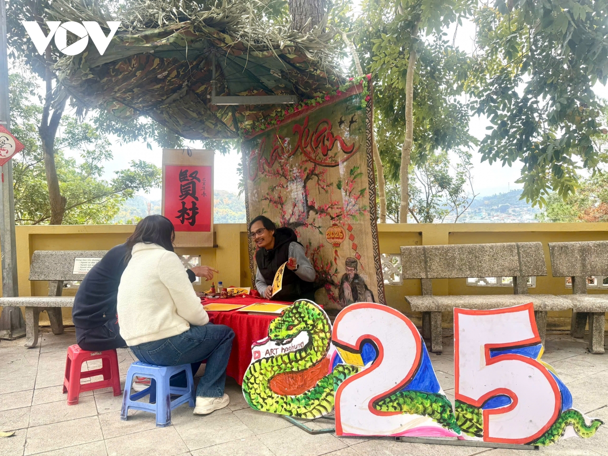 nét đẹp đầu năm nơi phố núi sơn la hình ảnh 5 net dep dau nam noi pho nui son la hinh anh 5
