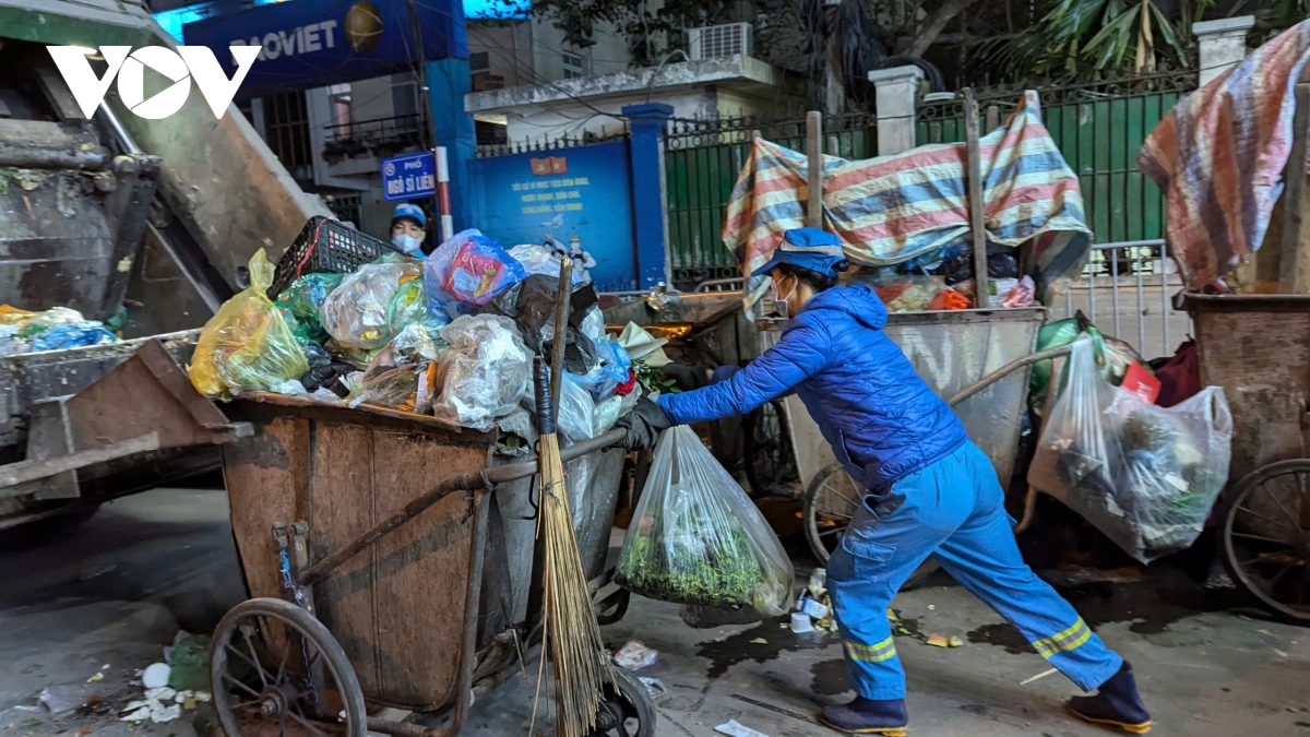 Uoc vong gian di dau xuan cua nhung cong nhan don giao thua ngoai duong hinh anh 6