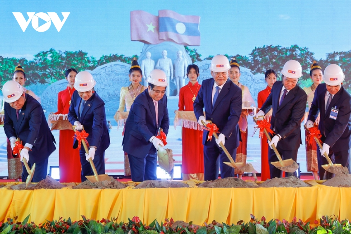 vietnam and laos break ground on friendship park symbolizing special ties picture 2