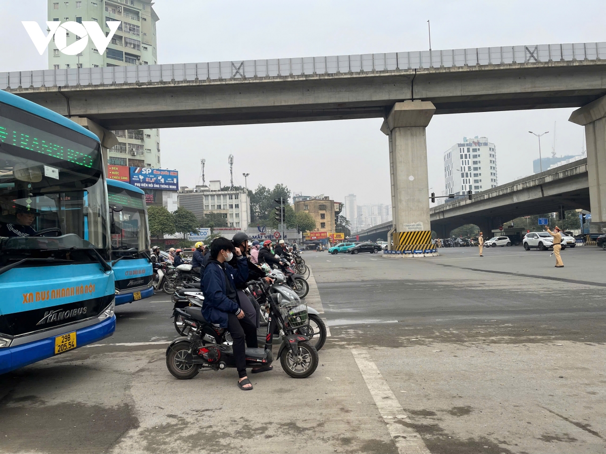 nut giao nguyen trai-nguyen xien thu hep bung binh, tam ngung den tin hieu hinh anh 7