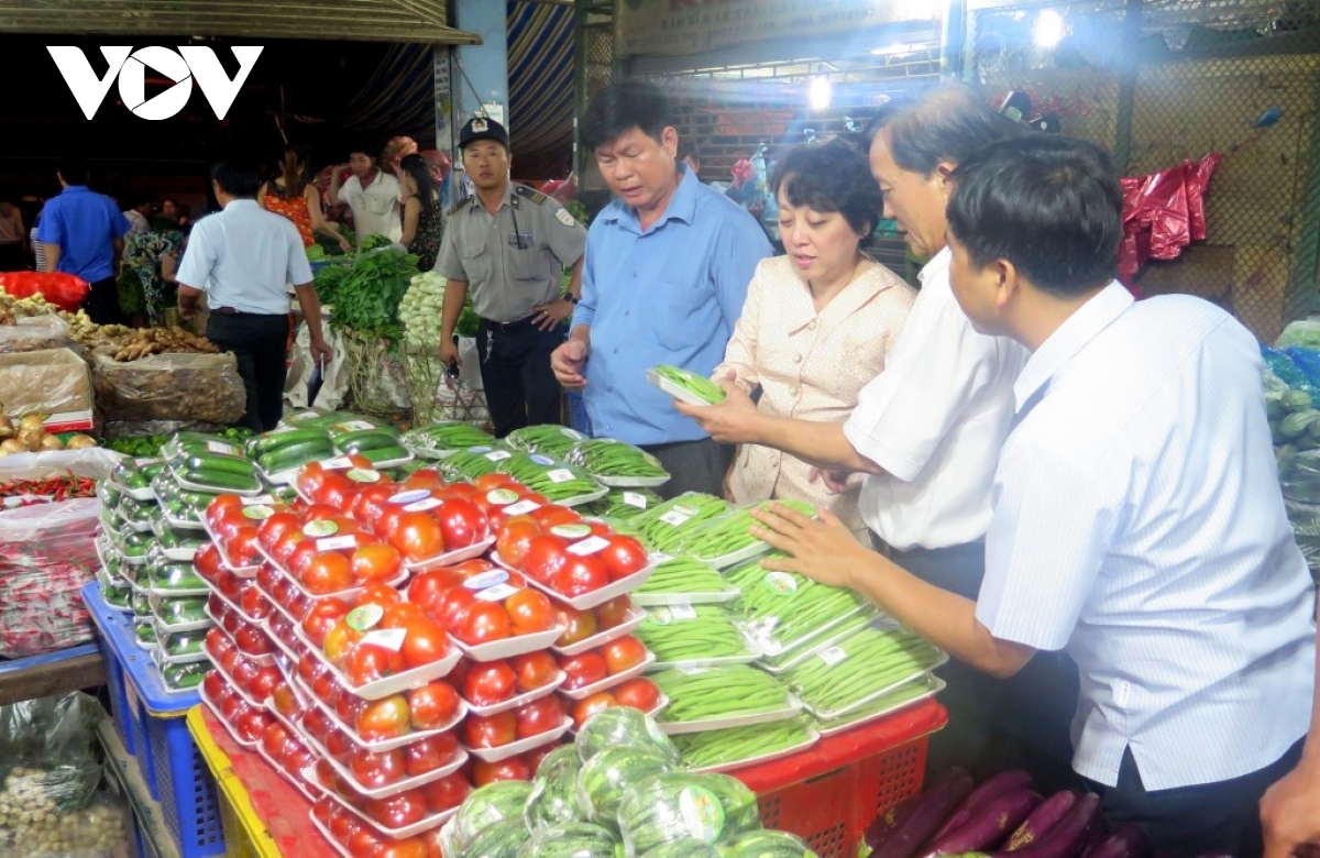 nếu mất cảnh giác thì ngộ độc thực phẩm có thể xảy ra bất cứ lúc nào hình ảnh 1 neu mat canh giac thi ngo doc thuc pham co the xay ra bat cu luc nao hinh anh 1