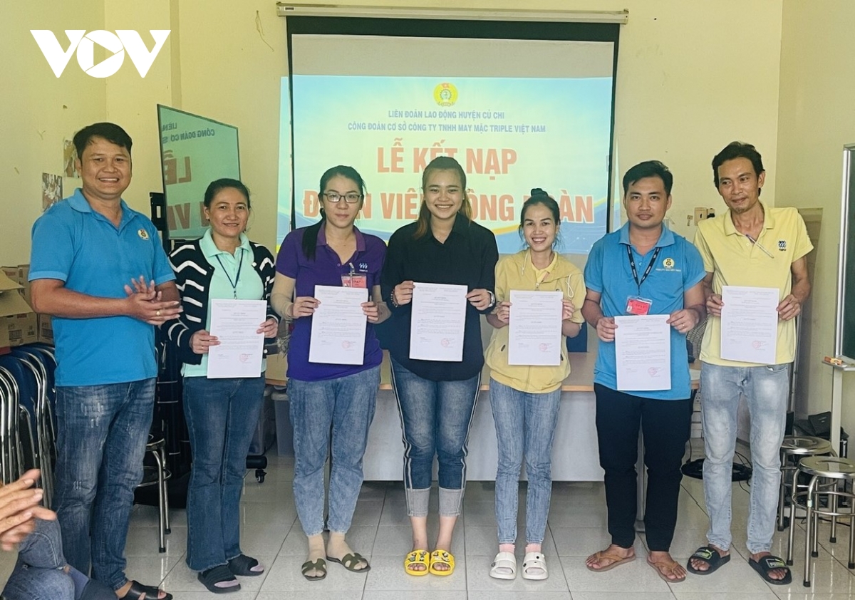 những đảng viên công nhân tiên phong ở tp.hcm hình ảnh 3 nhung dang vien cong nhan tien phong o tp.hcm hinh anh 3