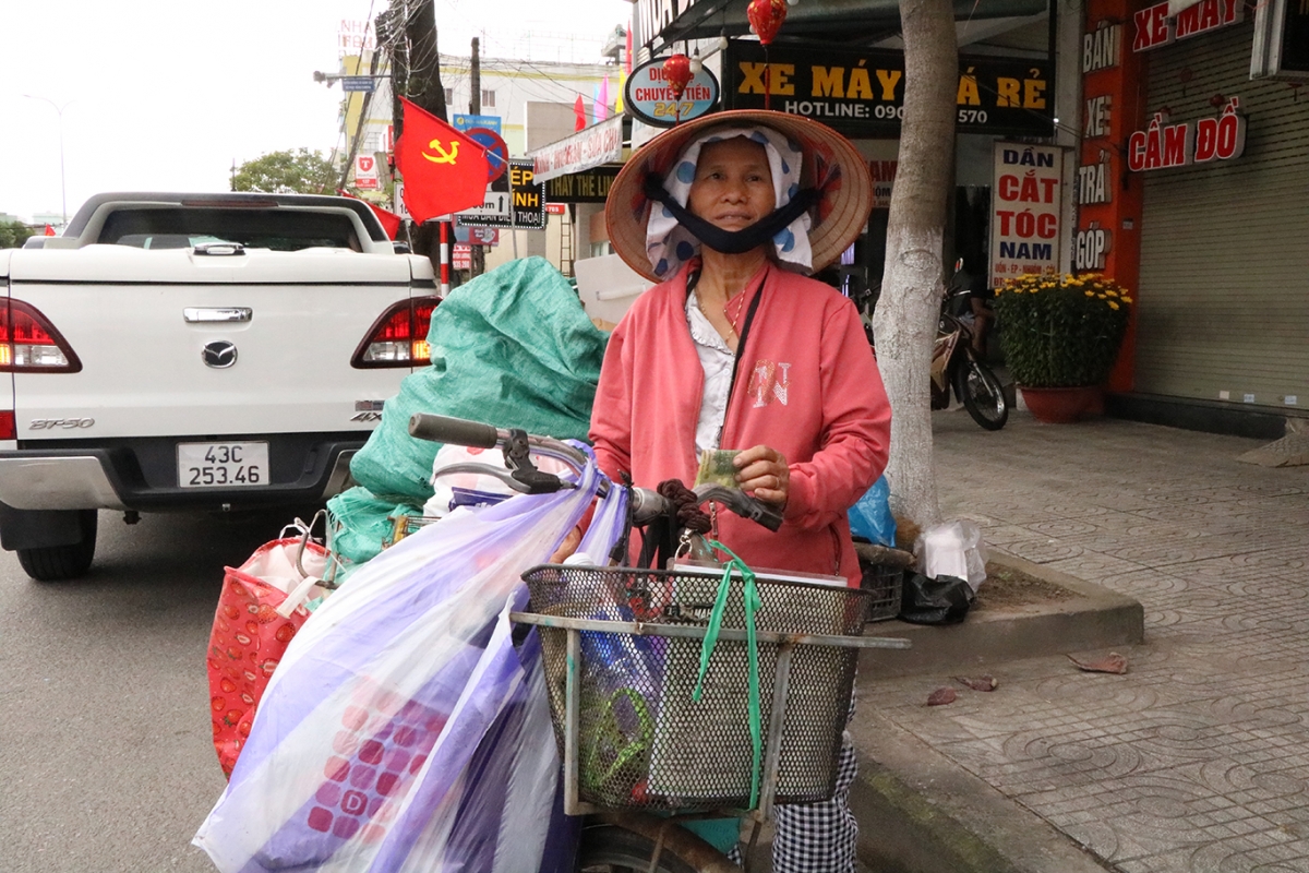 tất bật mưu sinh kiếm tết hình ảnh 2 tat bat muu sinh kiem tet hinh anh 2
