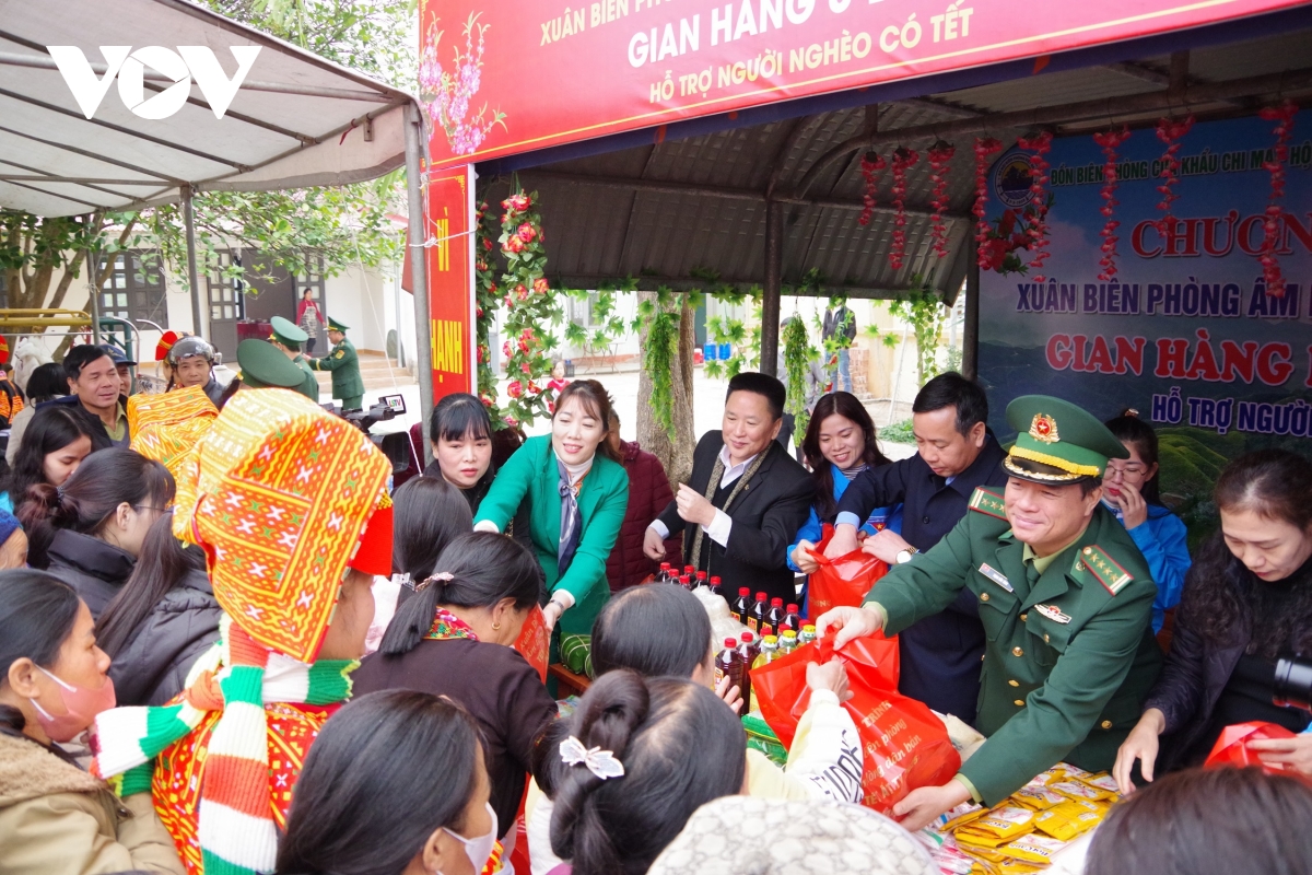 xuân biên phòng - Ấm lòng dân bản tại biên giới lạng sơn hình ảnh 2 xuan bien phong - Am long dan ban tai bien gioi lang son hinh anh 2