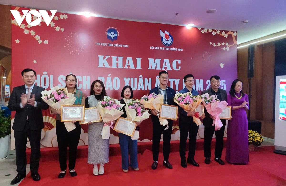 quang ninh khai mac hoi sach, bao xuan 2025 hinh anh 4