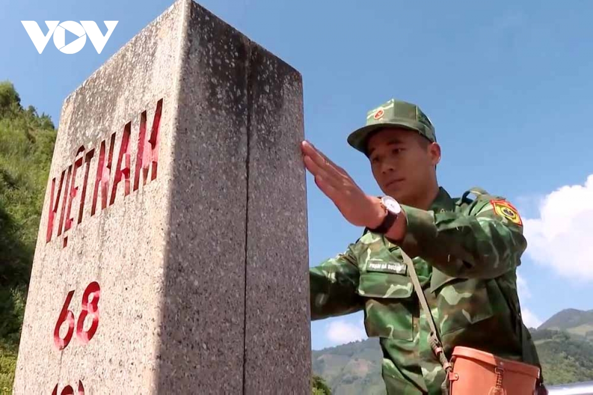 xuan tren cung duong tuan tra noi bien gioi dao san hinh anh 8