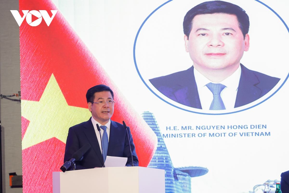 thủ tướng phạm minh chính dự diễn đàn doanh nghiệp việt nam - séc hình ảnh 4 thu tuong pham minh chinh du dien dan doanh nghiep viet nam - sec hinh anh 4
