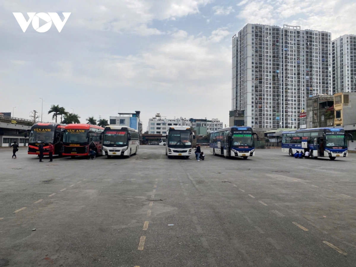 bến xe hà nội vắng vẻ lạ thường ngày cuối cùng năm giáp thìn hình ảnh 4 ben xe ha noi vang ve la thuong ngay cuoi cung nam giap thin hinh anh 4