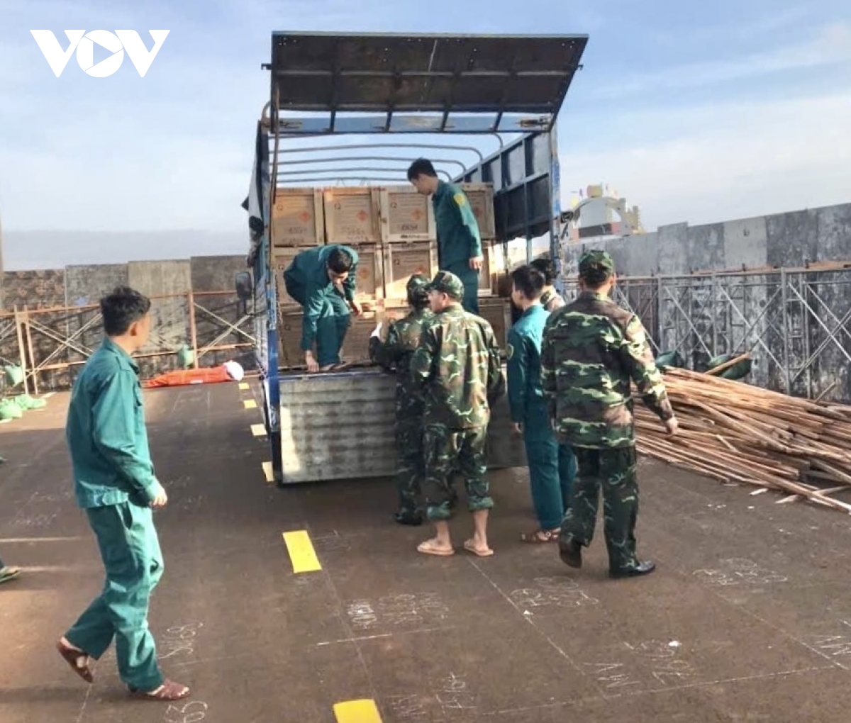 Đắk lắk sẵn sàng khai hỏa 5 điểm bắn pháo hoa chào đón xuân Ất tỵ hình ảnh 3 Dak lak san sang khai hoa 5 diem ban phao hoa chao don xuan At ty hinh anh 3