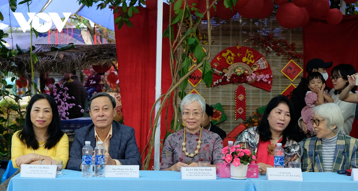 tết sum vầy dành cho con em công nhân nghèo tại Đà nẵng hình ảnh 4 tet sum vay danh cho con em cong nhan ngheo tai Da nang hinh anh 4