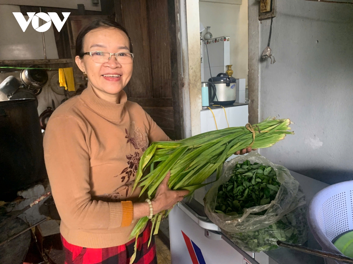 làng chuồn nhộn nhịp làm bánh tét ngày tết hình ảnh 5 lang chuon nhon nhip lam banh tet ngay tet hinh anh 5