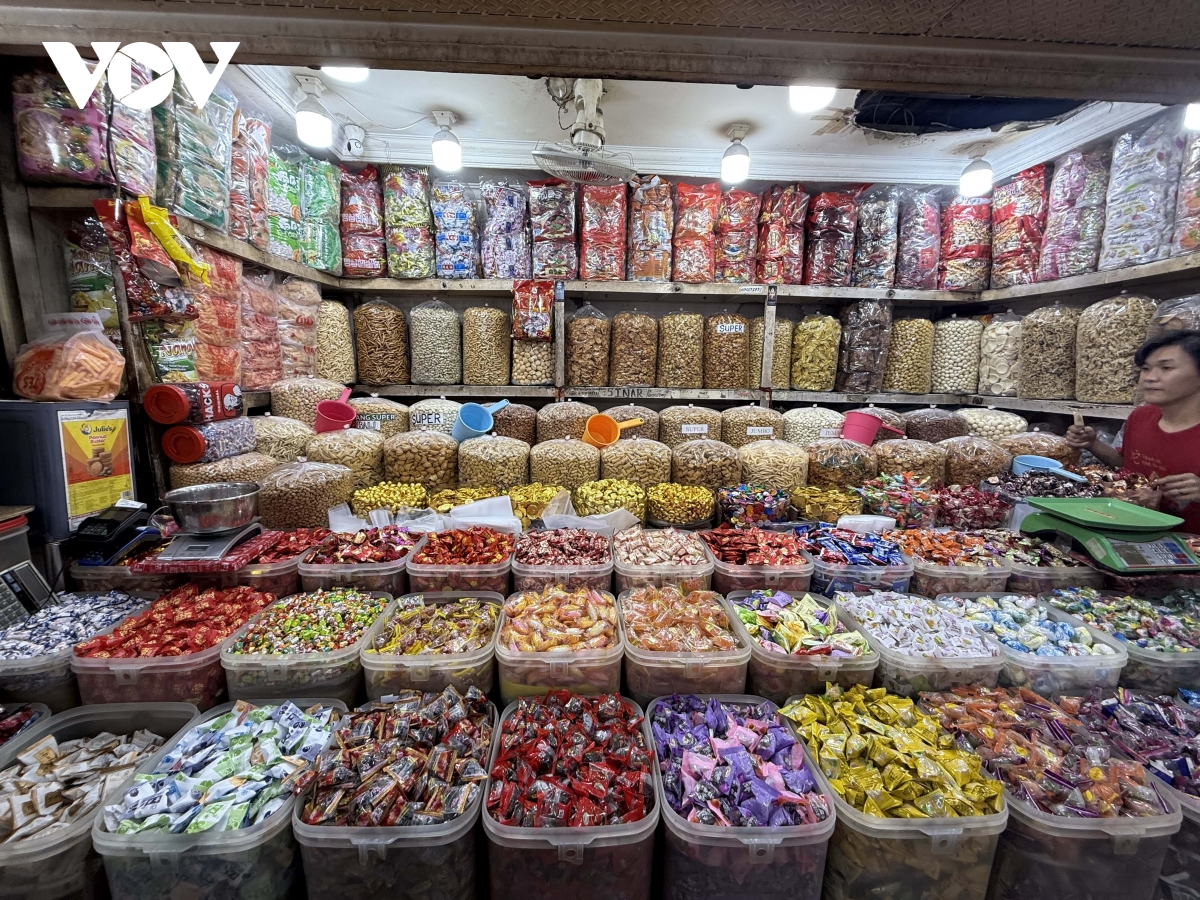 tết ở indonesia chậu quất nhập khẩu để bàn giá hàng triệu đồng hút khách hình ảnh 8 tet o indonesia chau quat nhap khau de ban gia hang trieu dong hut khach hinh anh 8