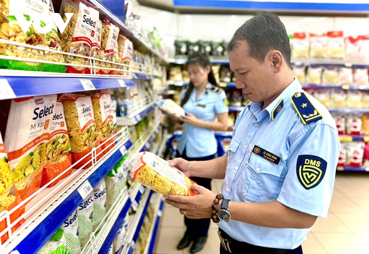 quảng ngãi tăng cường kiểm soát hàng hóa dịp tết Ất tỵ hình ảnh 1 quang ngai tang cuong kiem soat hang hoa dip tet At ty hinh anh 1