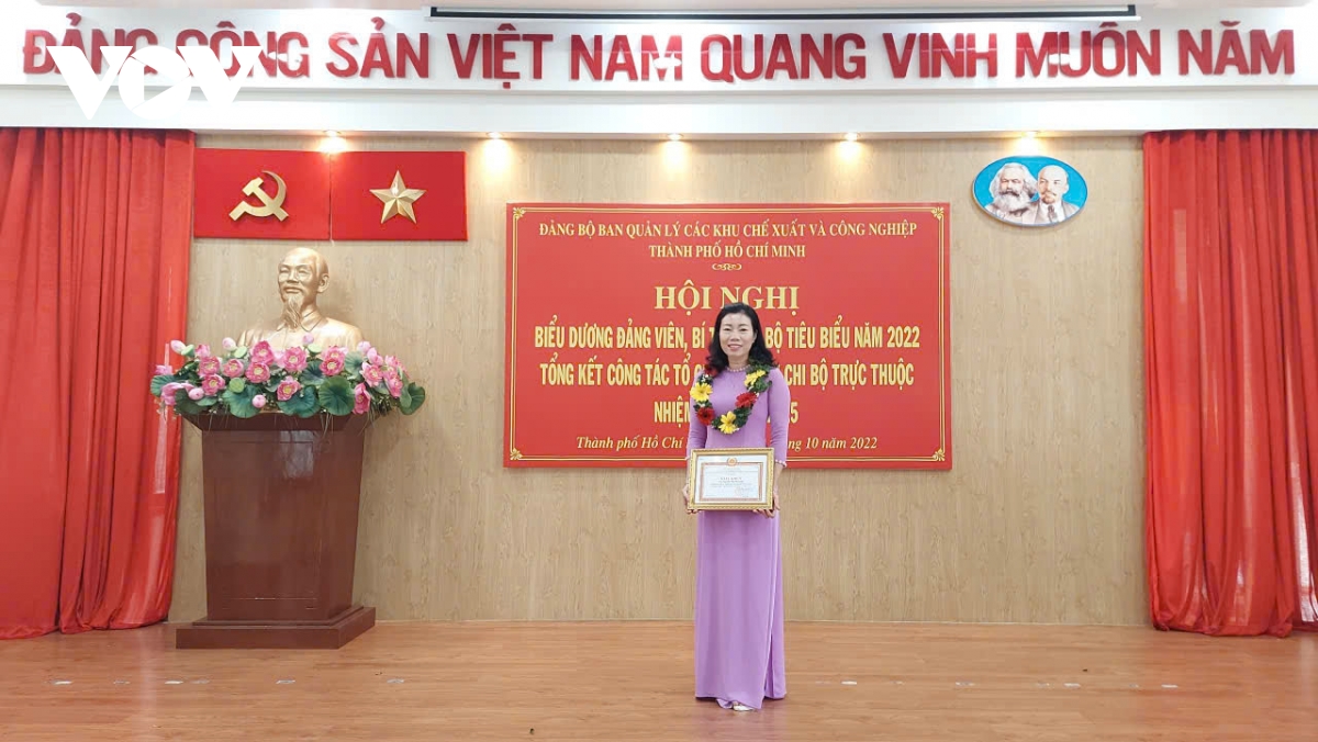 những đảng viên công nhân tiên phong ở tp.hcm hình ảnh 1 nhung dang vien cong nhan tien phong o tp.hcm hinh anh 1