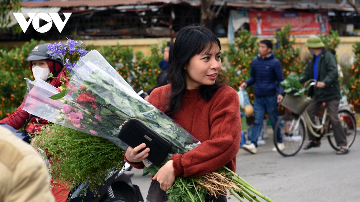 cho tet ngay 30, hang hoa phong phu, suc mua kem hinh anh 14