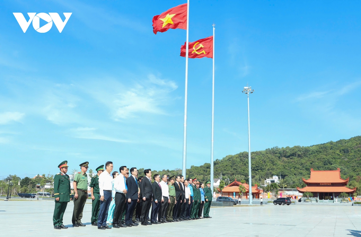 chủ tịch nước thăm, chúc tết đảng bộ, chính quyền và nhân dân kiên giang hình ảnh 7 chu tich nuoc tham, chuc tet dang bo, chinh quyen va nhan dan kien giang hinh anh 7